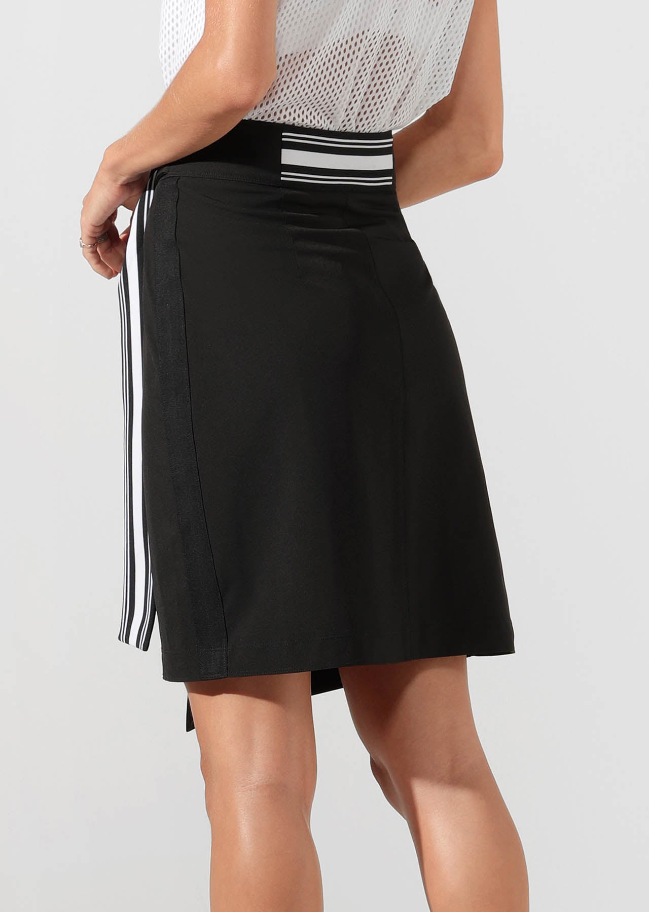 Lorna Jane Statement Wrap Skirt in Black