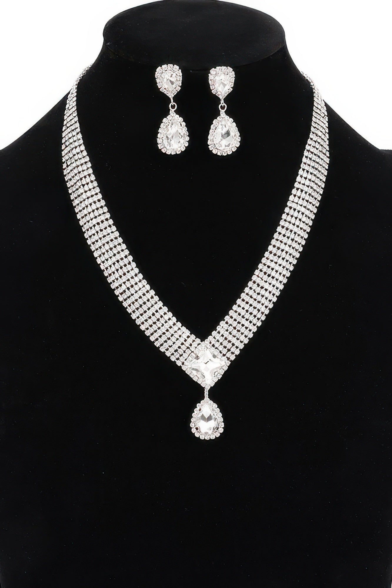 FASHNZFAB Rhinestone Necklace Set