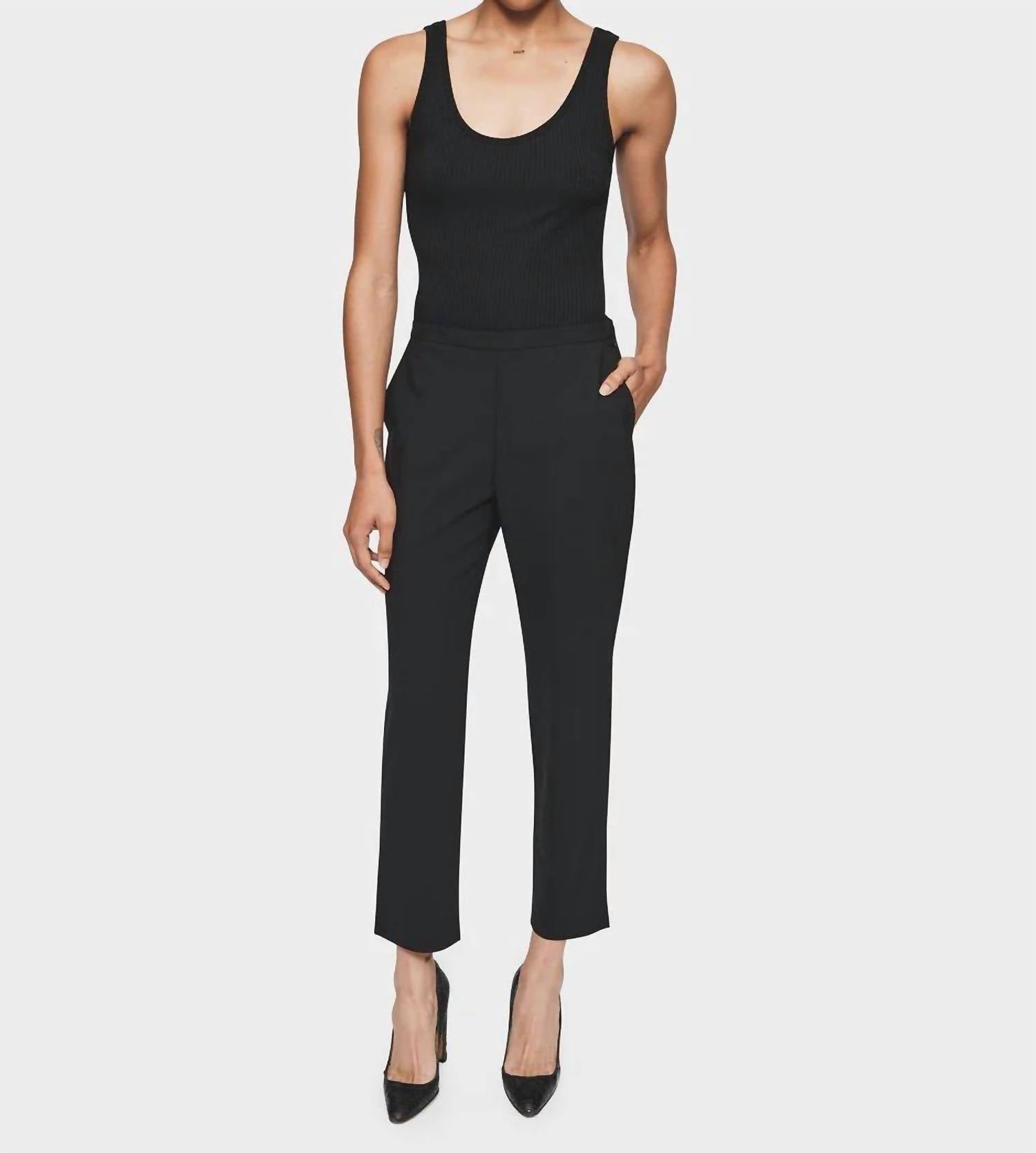 6397 Slim Pull On Pant In Black In Black