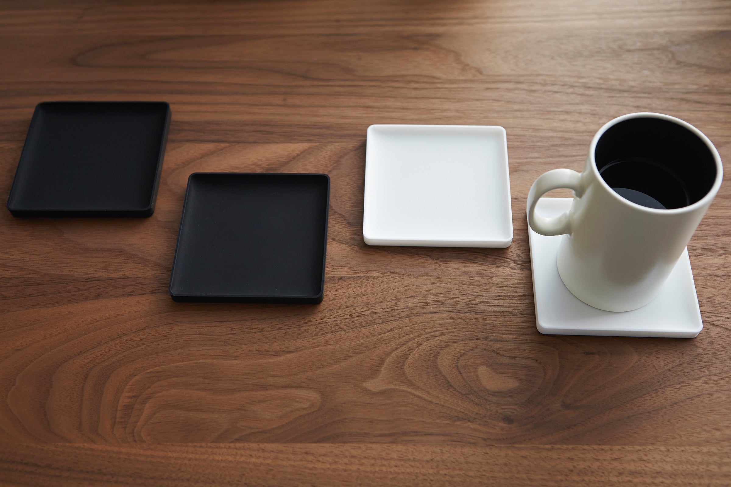 Yamazaki Home Coasters (Set of 6) - Two Styles, Silicone, Round, Dishwasher Safe, Lid, No Assembly