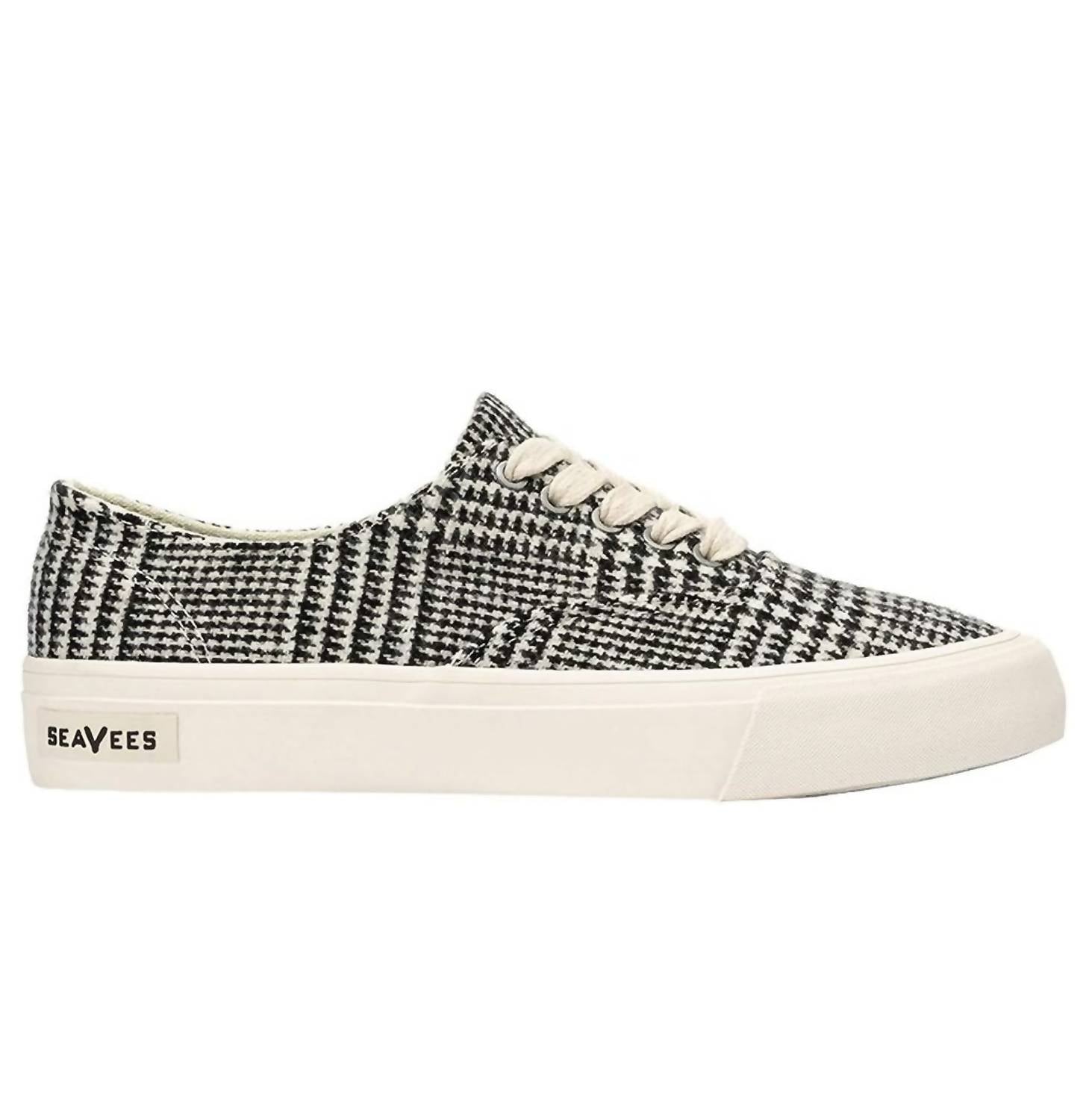 Shop Seavees Women's Legend Sneaker Highlands In Black/white Woven Houndstooth