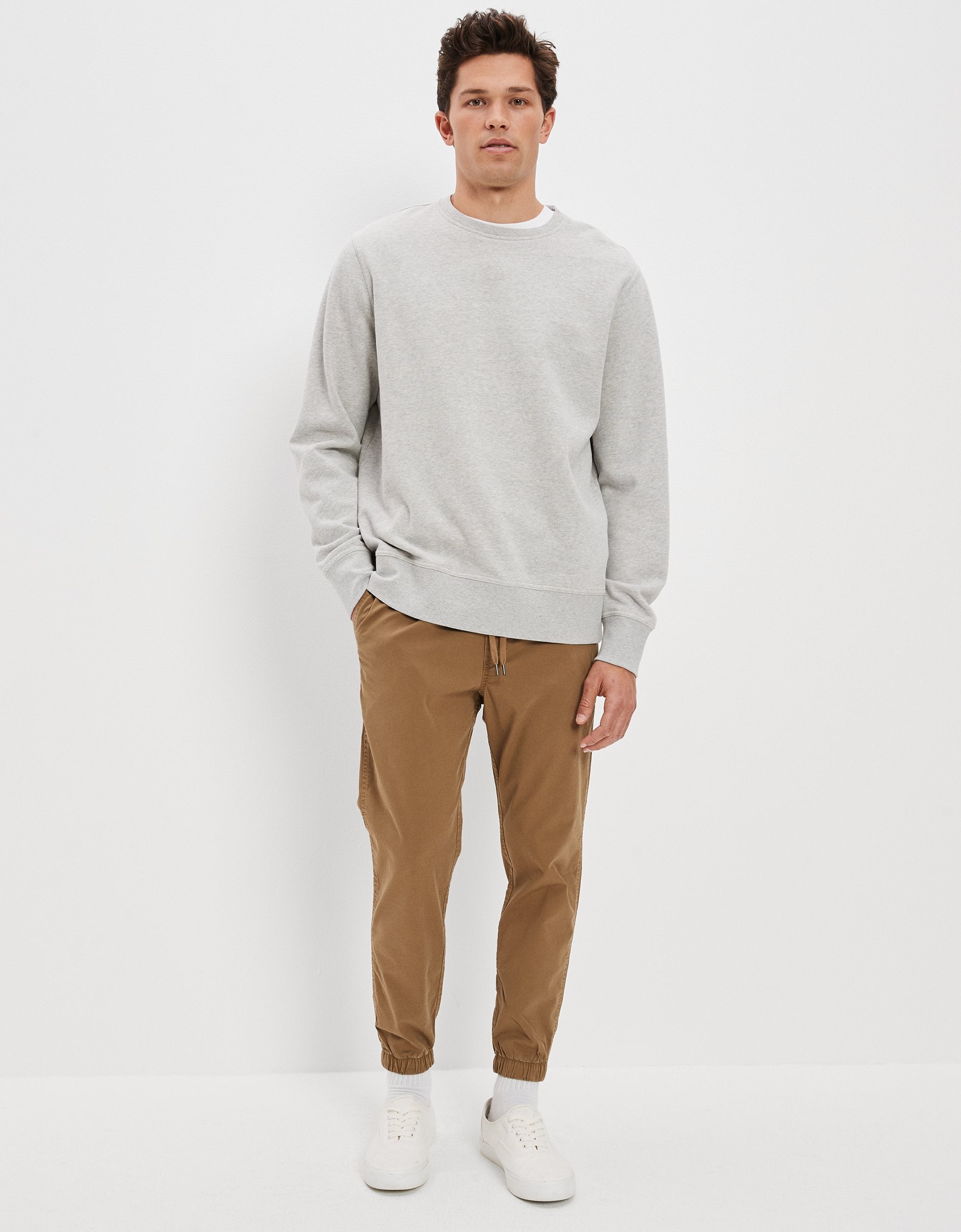 American Eagle Outfitters Ae Trekker Jogger In Brown