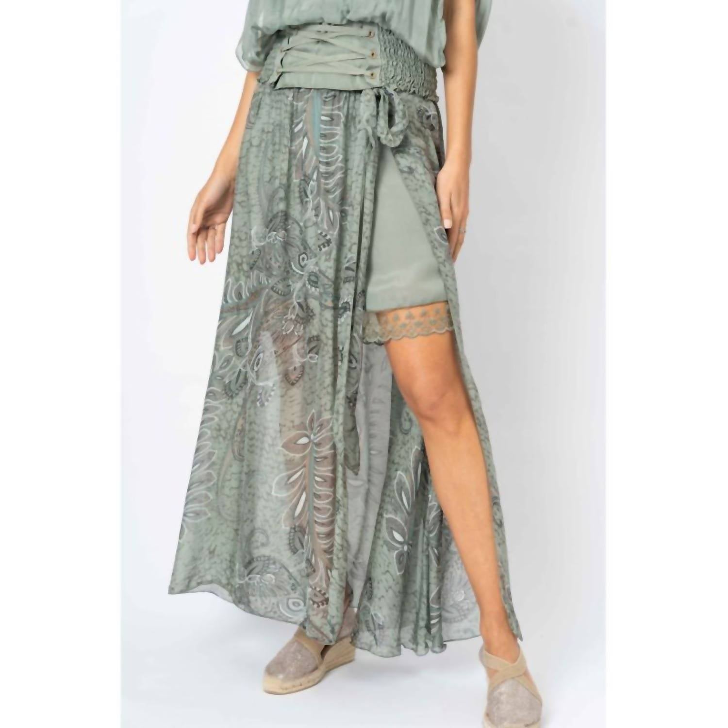 Shop Look Mode Usa Palm Leaf Print Long Skirt In Olive In Grey