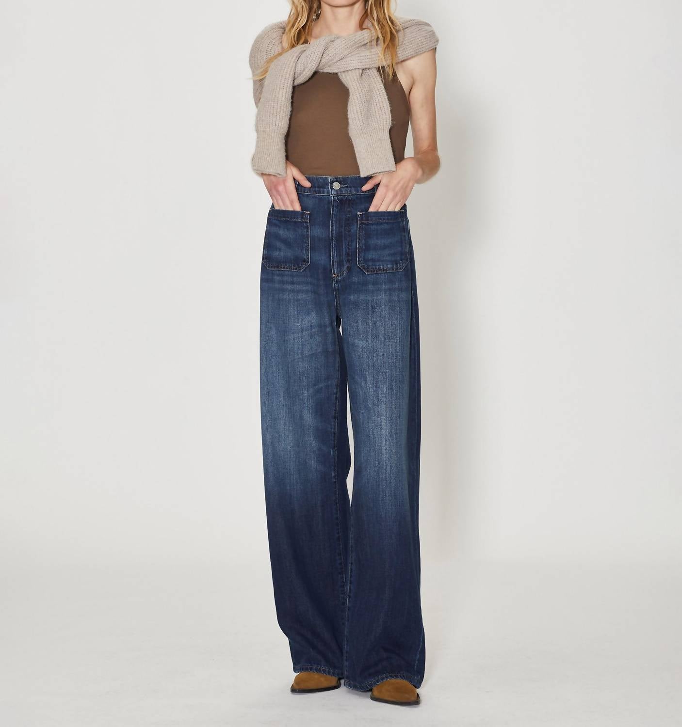Le Jean Amber Soft Barrel Jeans In Indigo Shadow