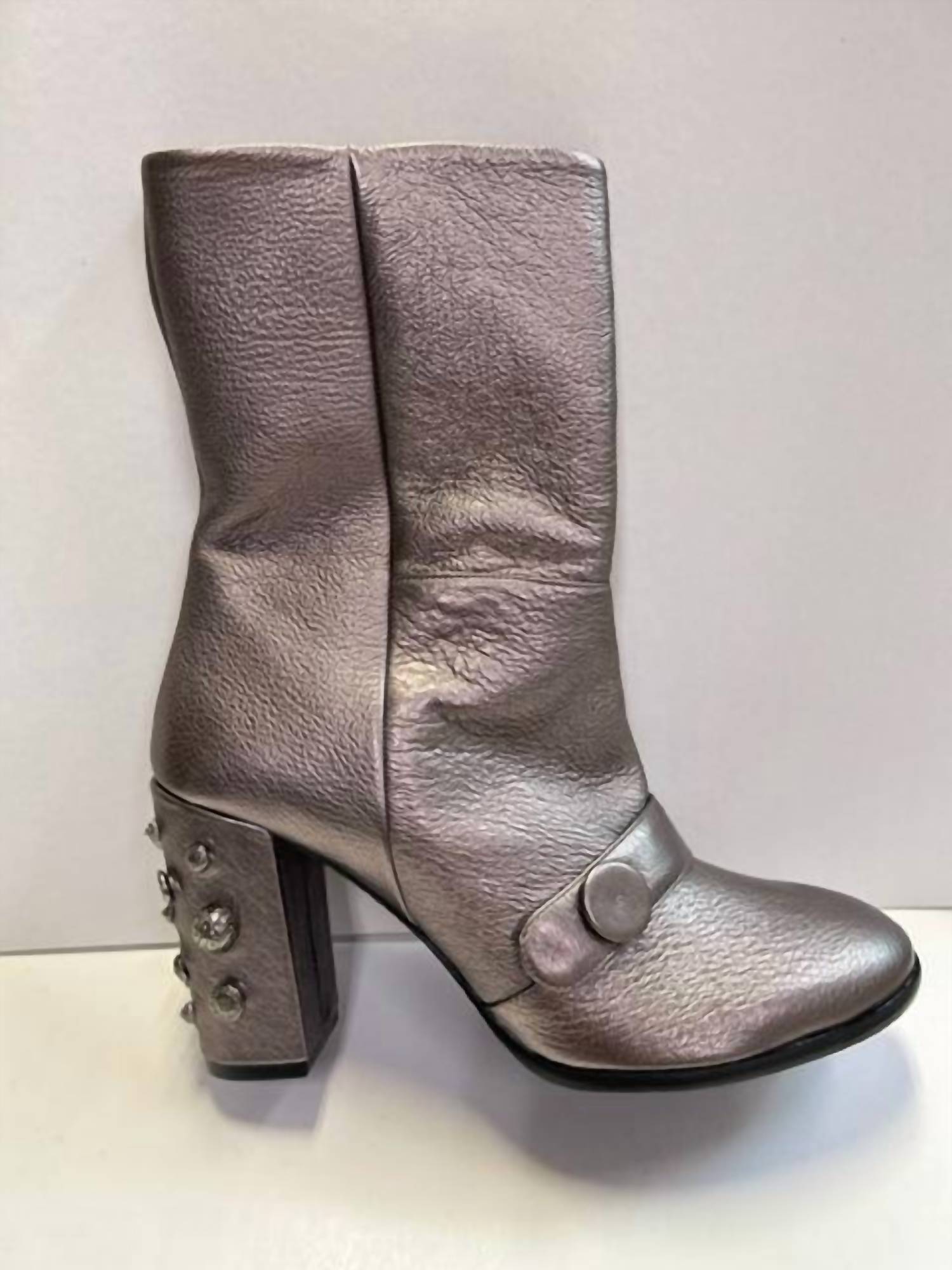 Shop Amalfi By Rangoni Spilla Heeled Boots In Steel In Silver