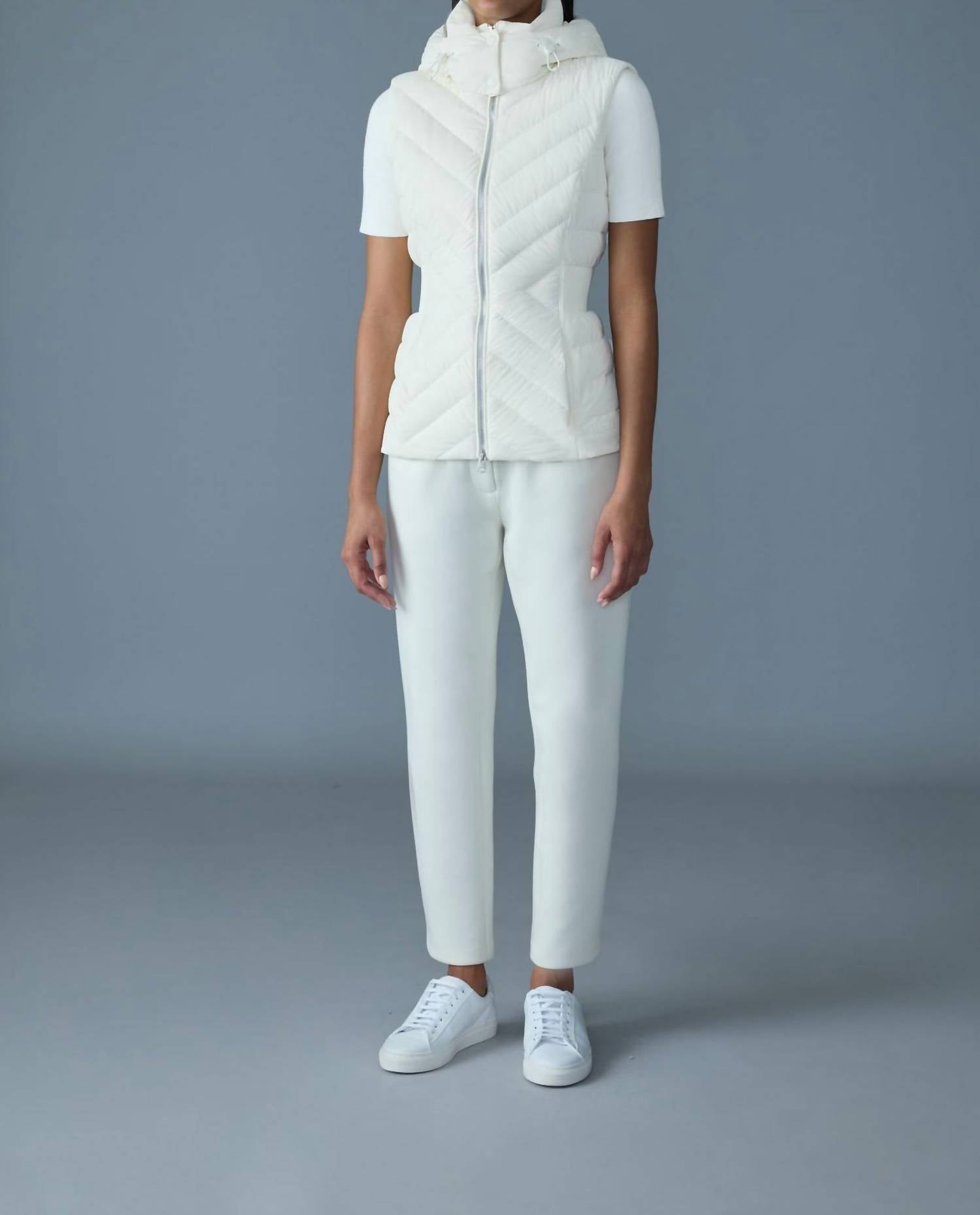 Mackage Ladies Light Down Vest In Cream