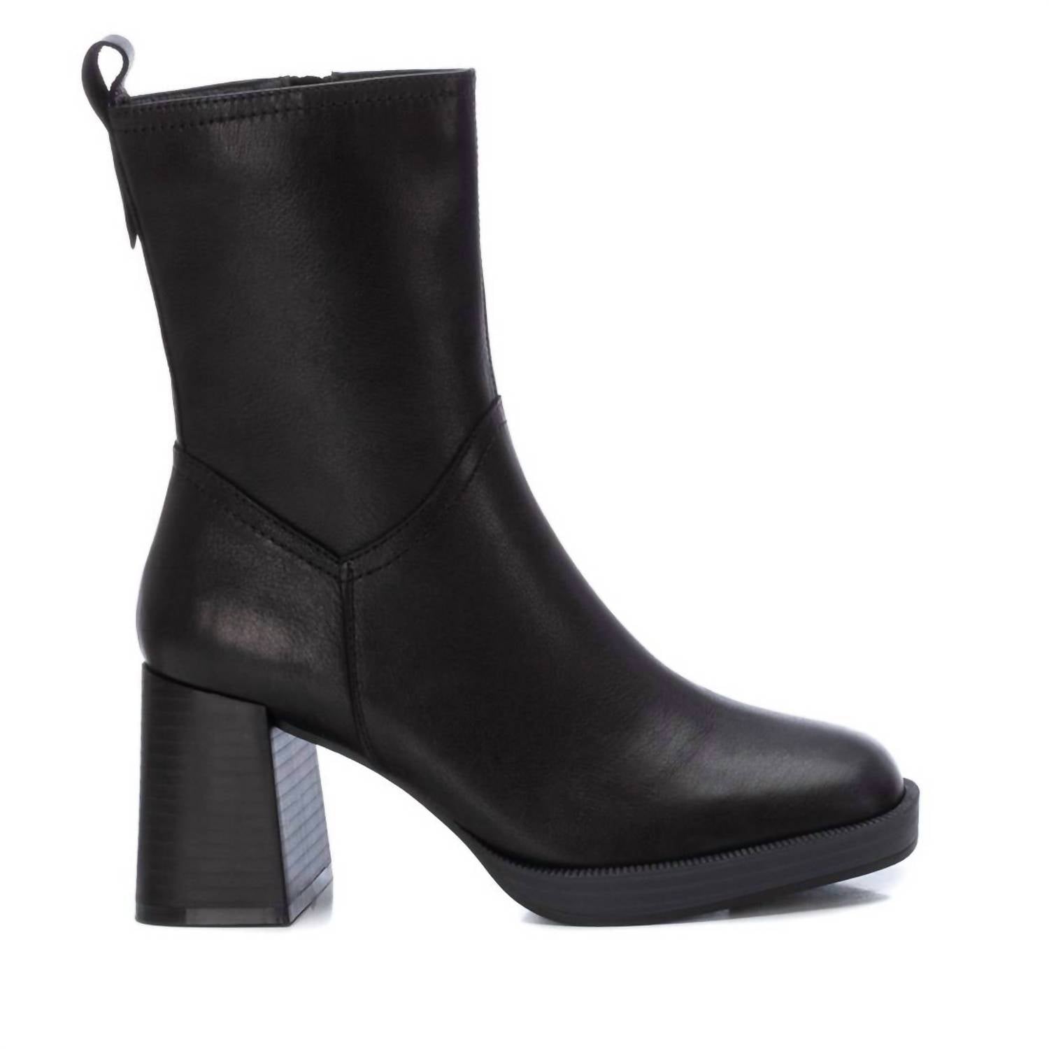 Xti Women Leather Booties In Black