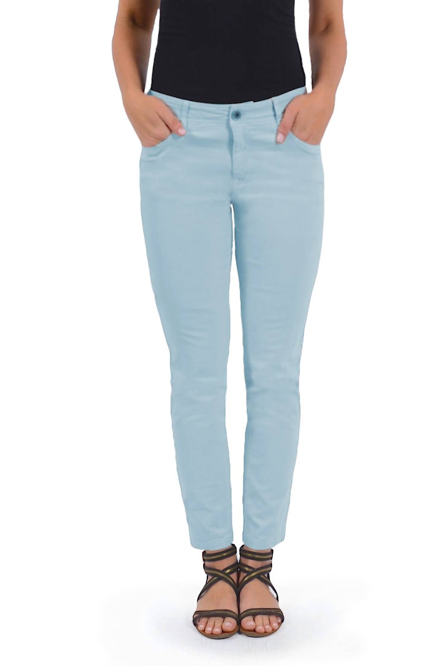 Shop Raffaello Rossi Vic 7/8 Colored Denim Jeans In Lt Blue