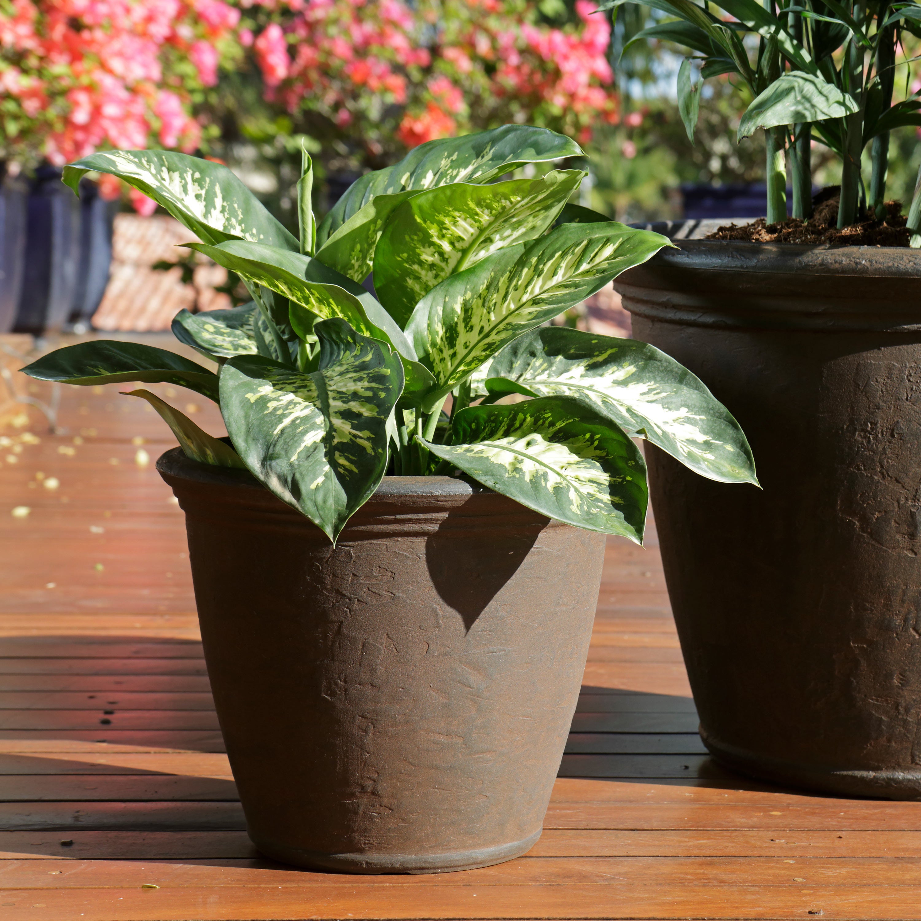 Sunnydaze Anjelica Polyresin Unbreakable Double-Walled UV-Resistant Outdoor Flower Pot Planter - 15.25" - Rust