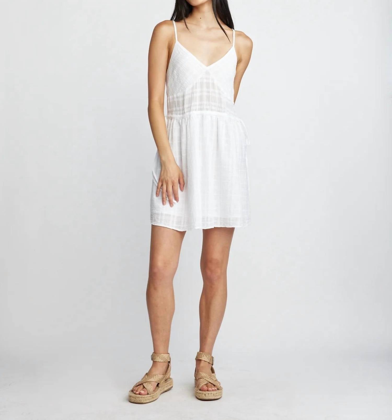 Shop Self Contrast Donna Waist Tie Dress In White Santorini