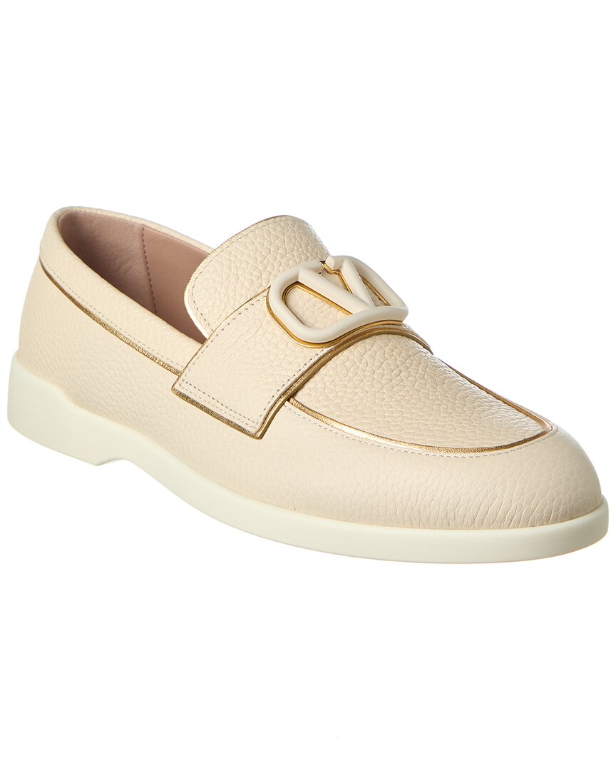 Valentino Garavani Vlogo Leather Loafer In Beige