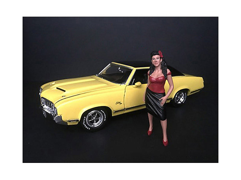 American Diorama Hanging Out Ii Rosa Figurine For 1/24 Scale Models By  In Yellow