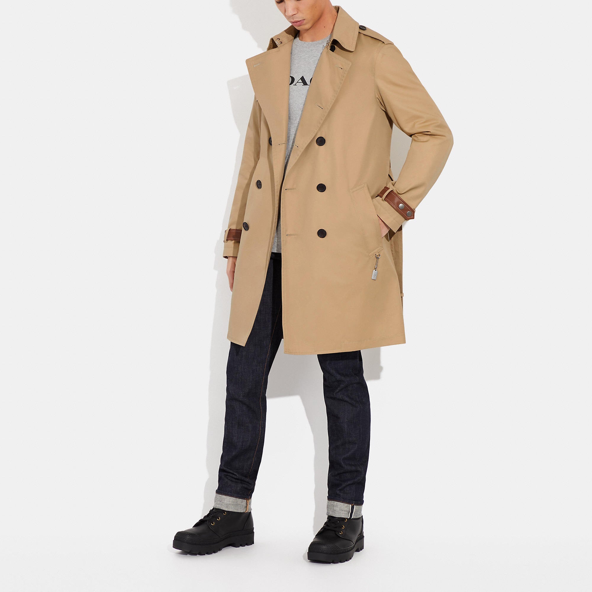 Coach Outlet Trench