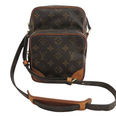 Louis Vuitton Andrei Leather Shoulder Bag (pre-owned) in Green