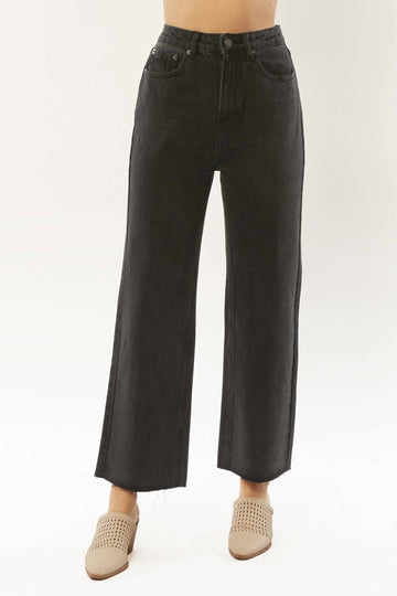 Amuse Society gabi crop flare jean in washed black