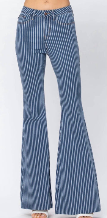 Judy Blue the super flare jean in pin stripe