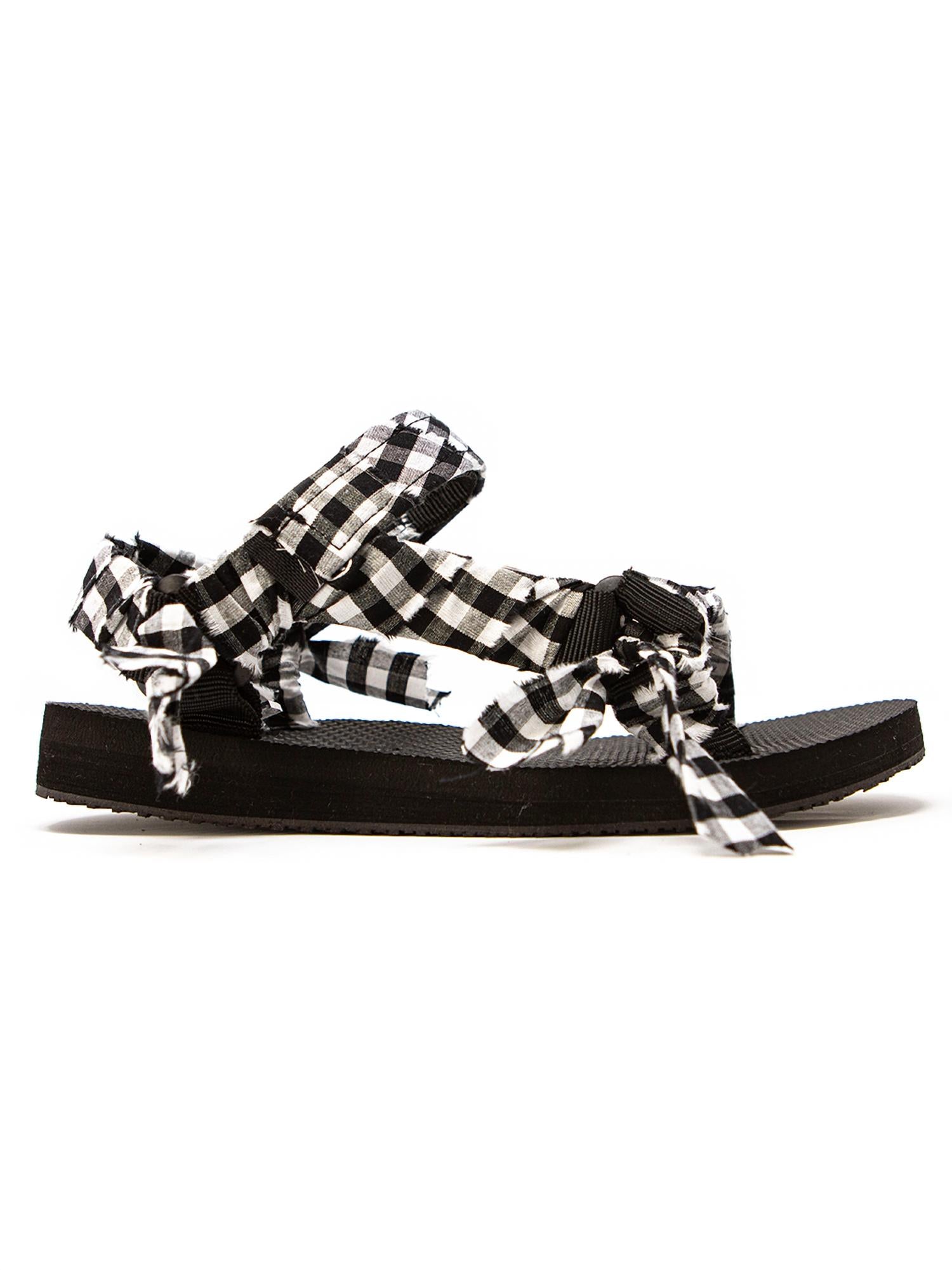 ARIZONA LOVE Trekky Fabric Sandal in Vichy B&W (Gingham)