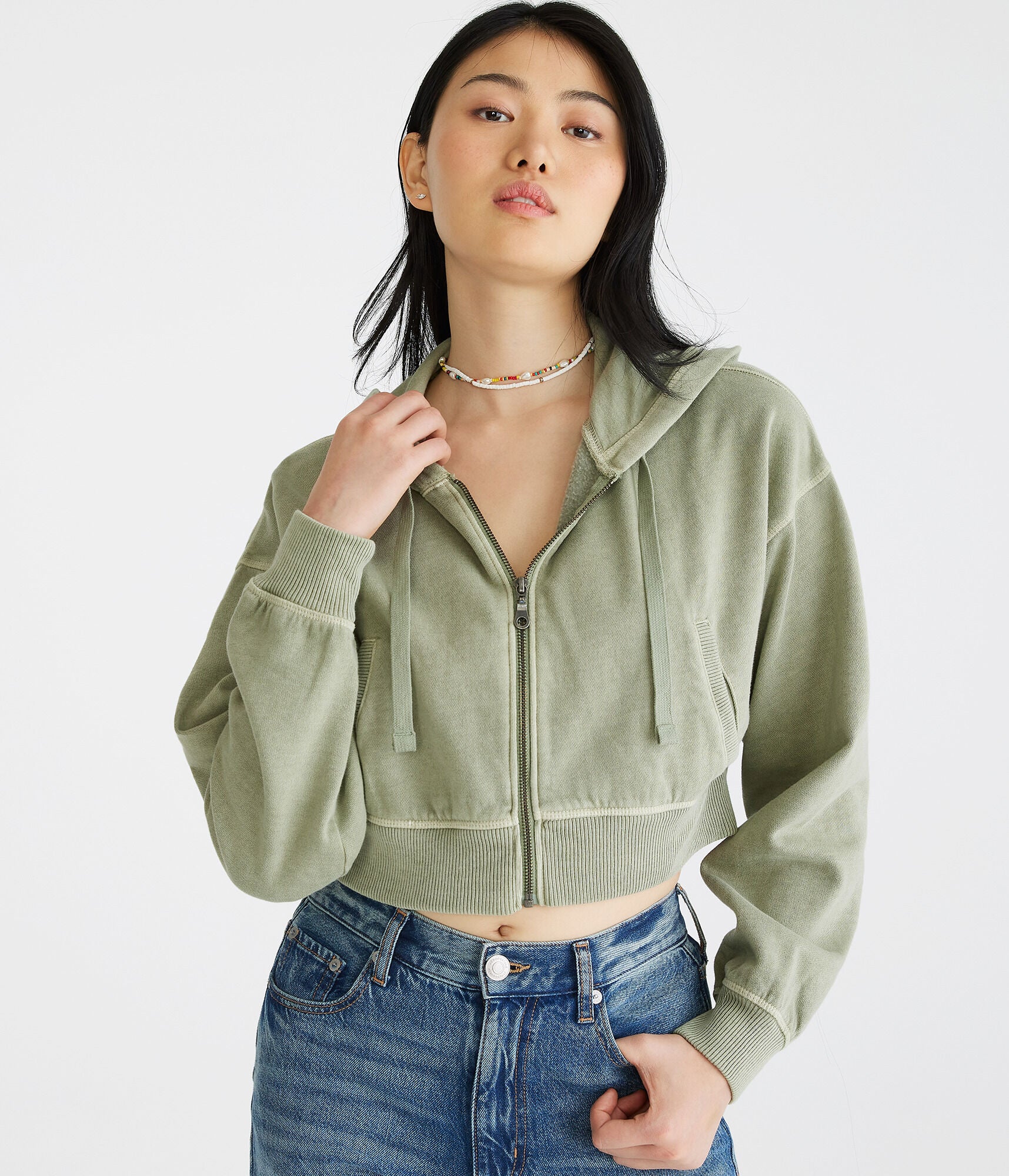 Aéropostale Solid Cropped Full-zip Hoodie In Green