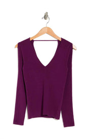 Janelle V-Neck Ribbed Sweater in Mulberry