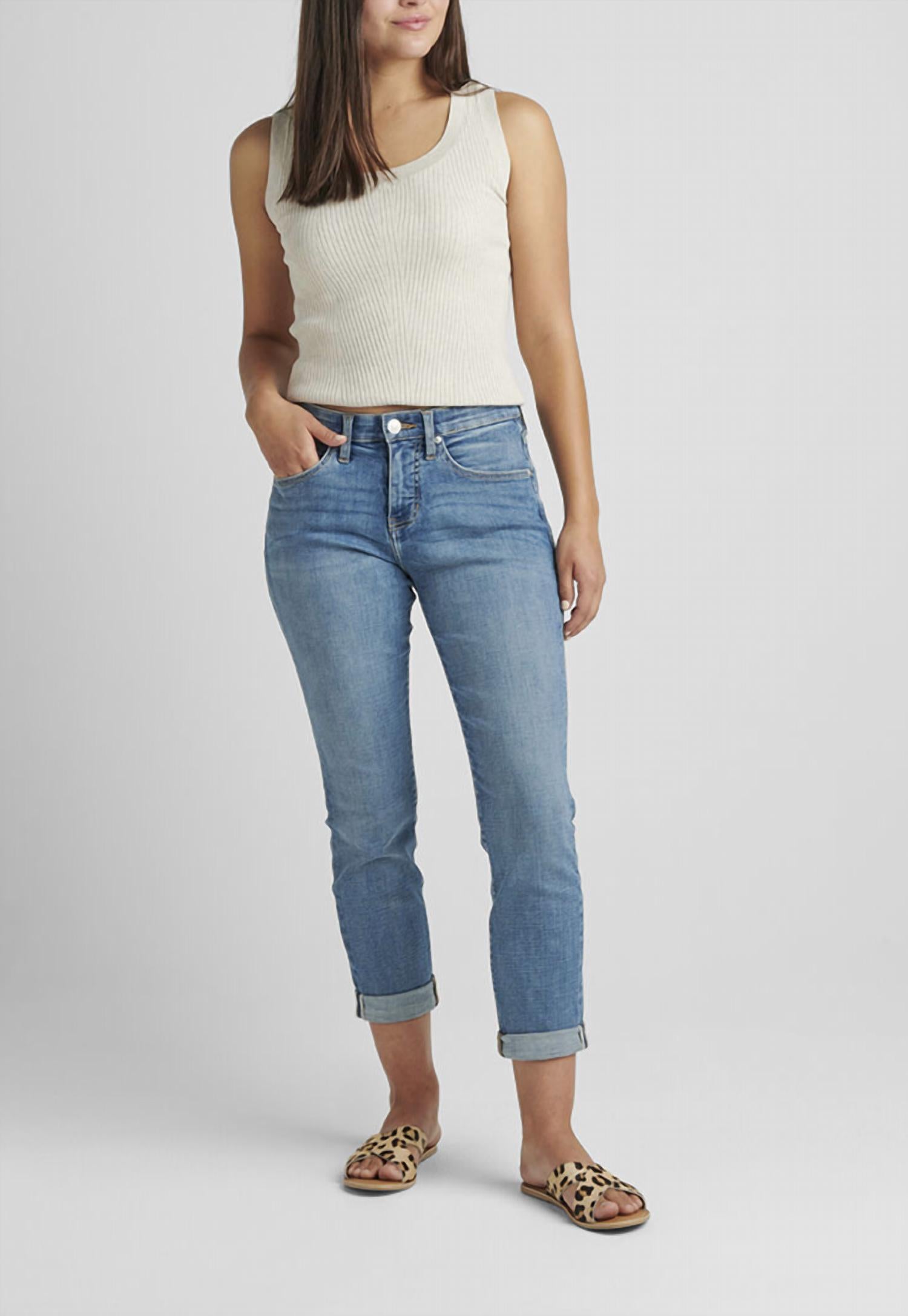 JAG Carter Mid Rise Girlfriend Jeans in Mid Vintage