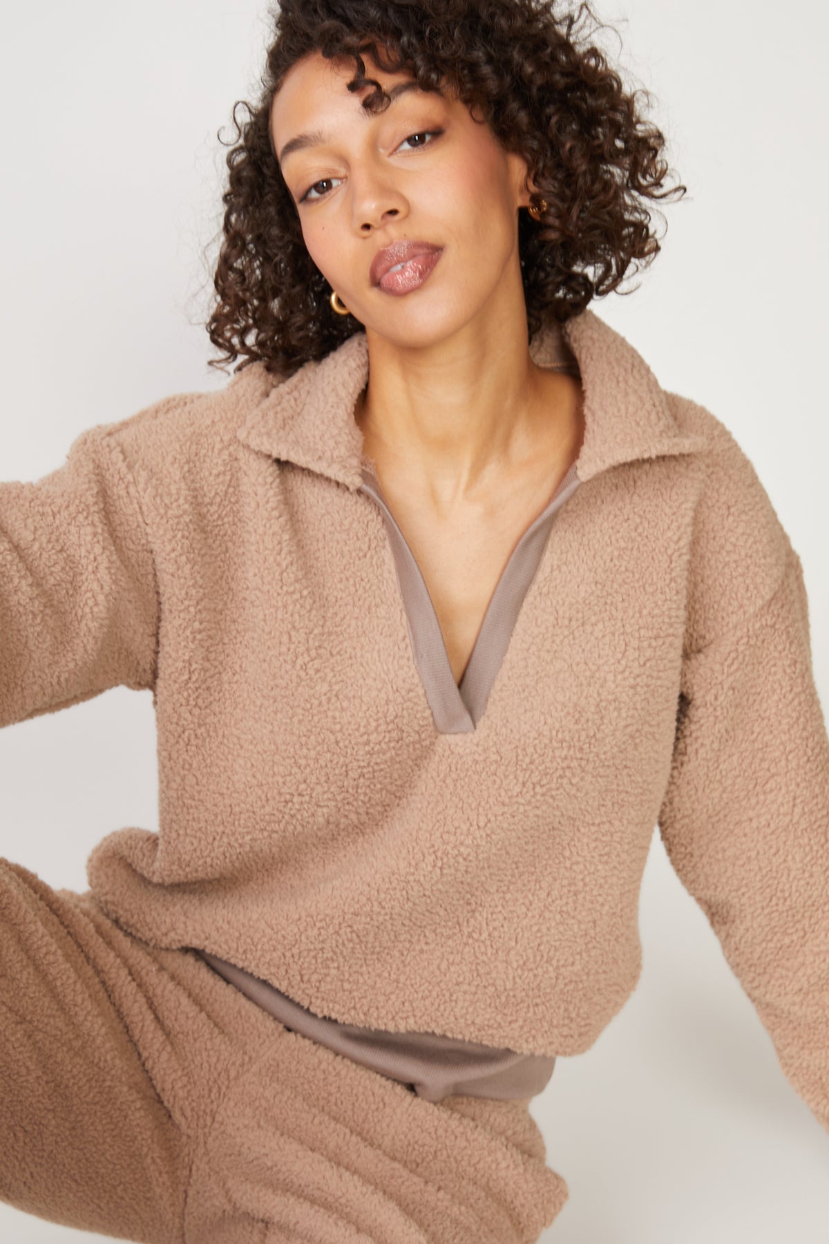 STATESIDE Double Faced Sherpa Long Sleeve Johnny Collar Sweatshirt in Mocha