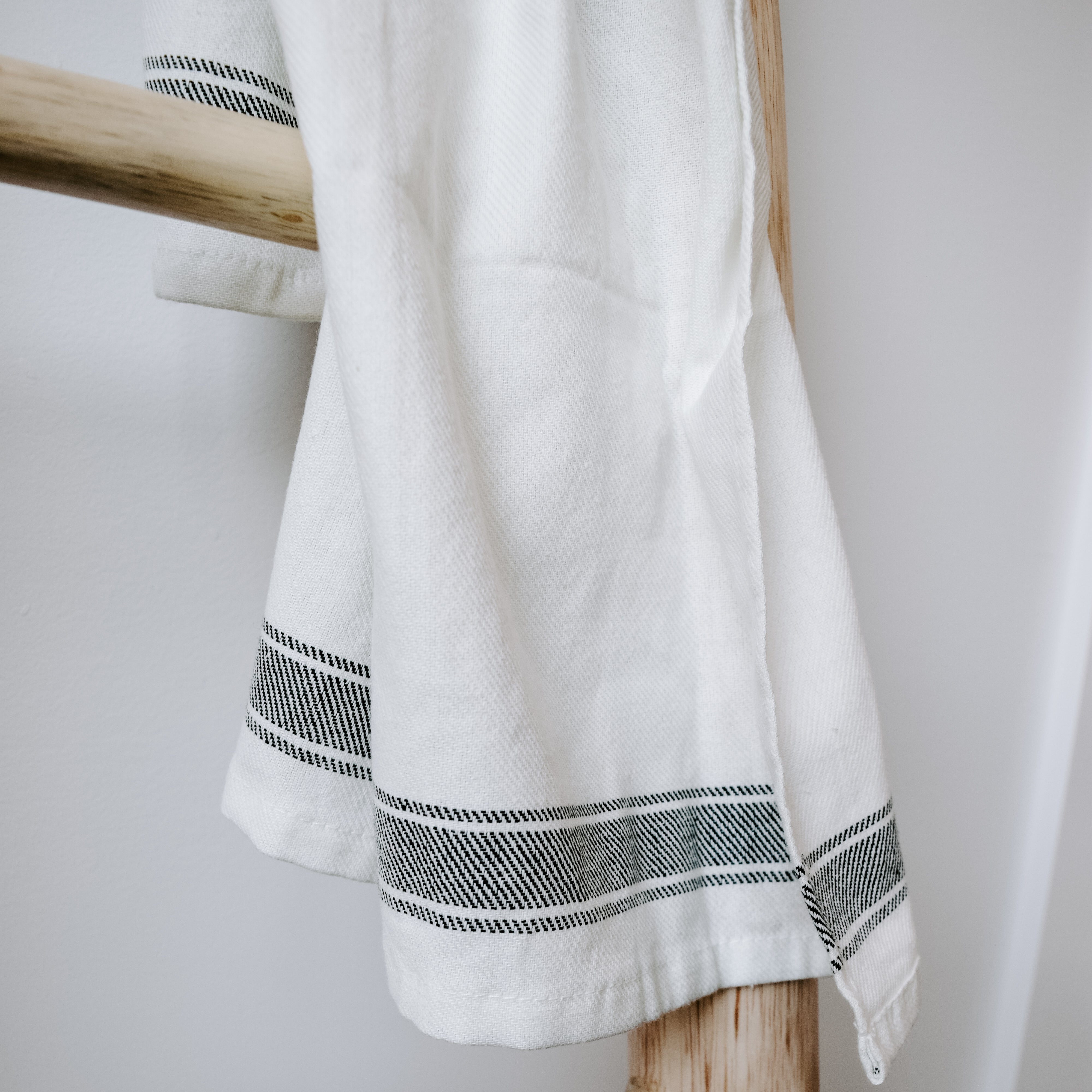 SWEET WATER DECOR Horizontal Striped Tea Towel- Three Stripes