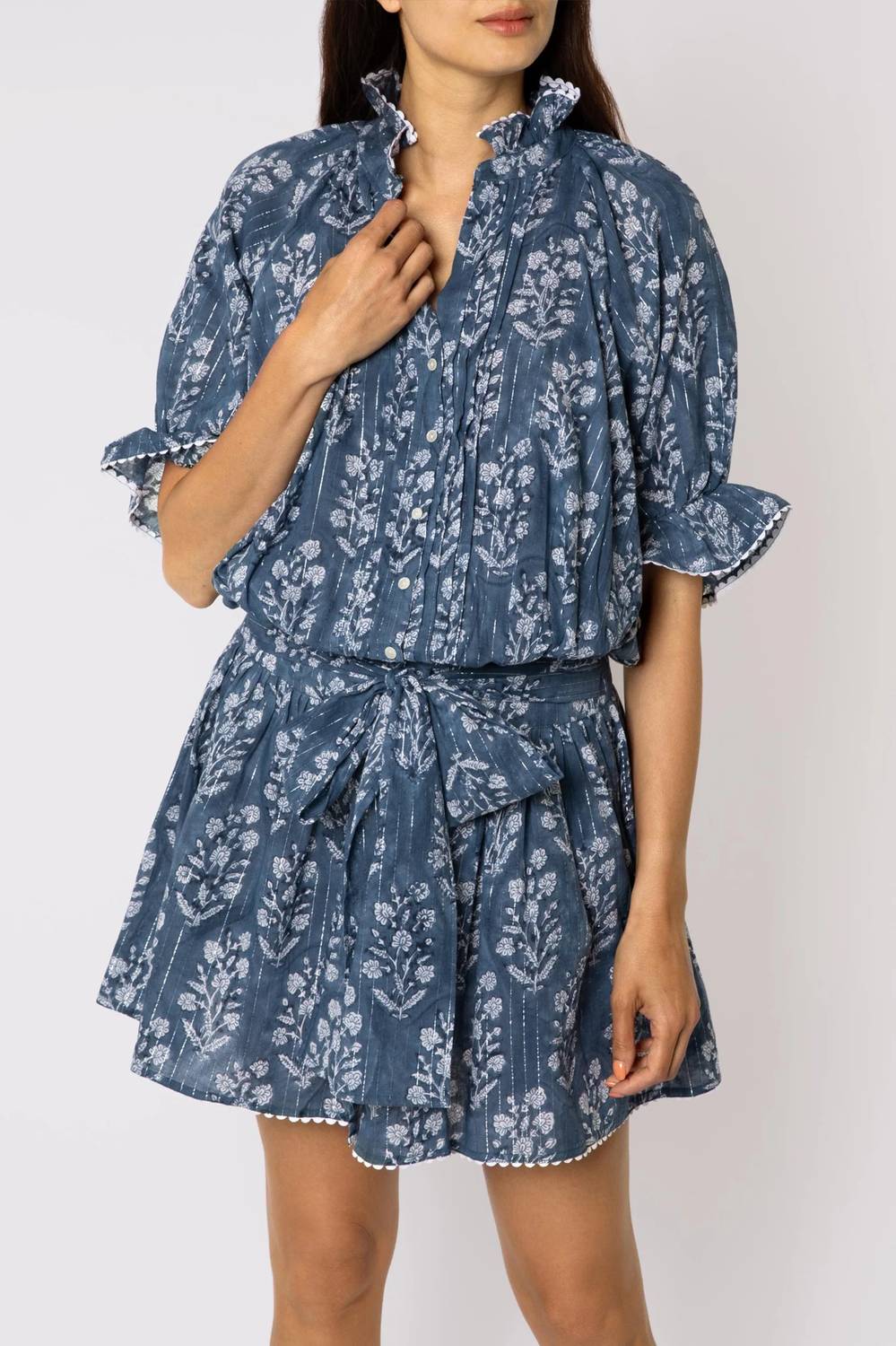 Juliet Dunn Small Flower Block Print Blouson Dress With Lurex In Blue