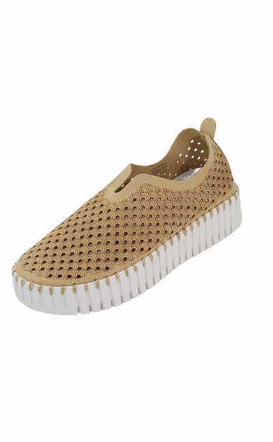 Ilse Jacobsen Tulip Platform Shoes in Latte | Shop Premium Outlets