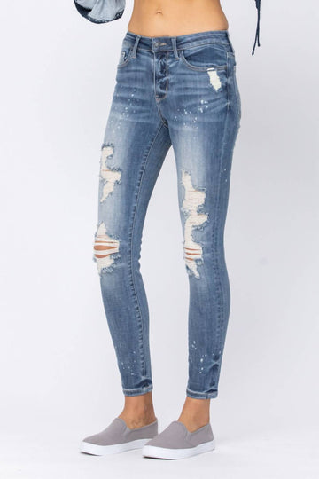 Judy Blue bleach splatter destroyed skinny jeans in bleach splatter