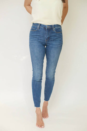 Blanknyc reese skinny jean in medium wash