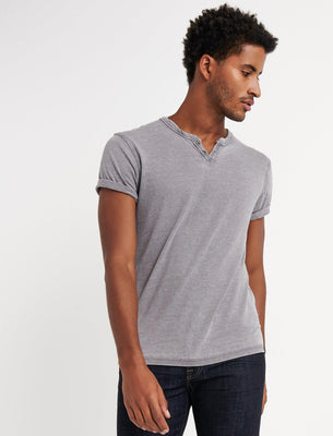 Lucky Brand Men's Venice Burnout Notch Neck Tee Shirt, American Navy, M :  : Fashion