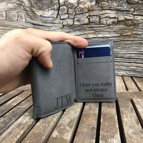 12 Slim Wallets That'll Keep You Organized Without Adding a Lot of