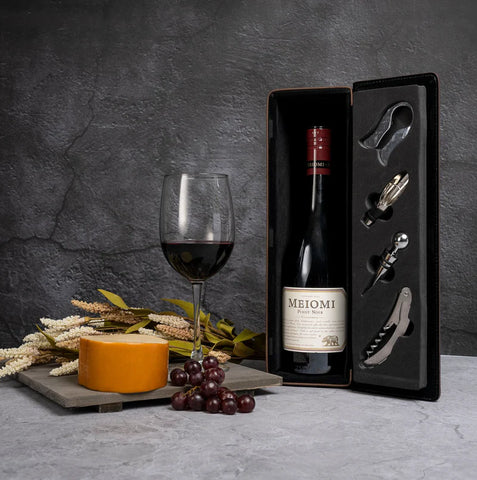 Engraved 5 Pc Luxury Wine Gift Set Personalized Wine Glasses