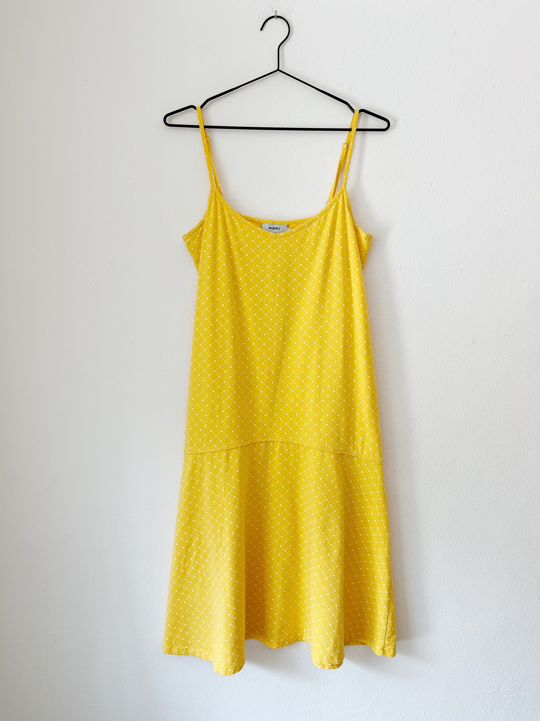 gul kjole