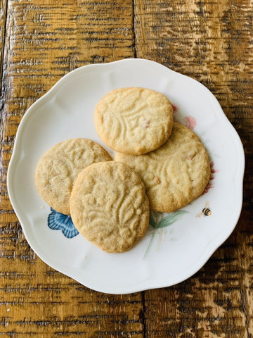 Vanilla Bean and Honey Shortbread Cookies