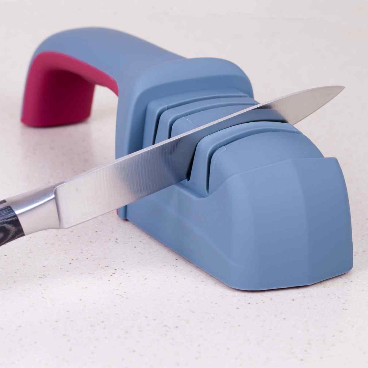 Knife sharpening tool for scissors