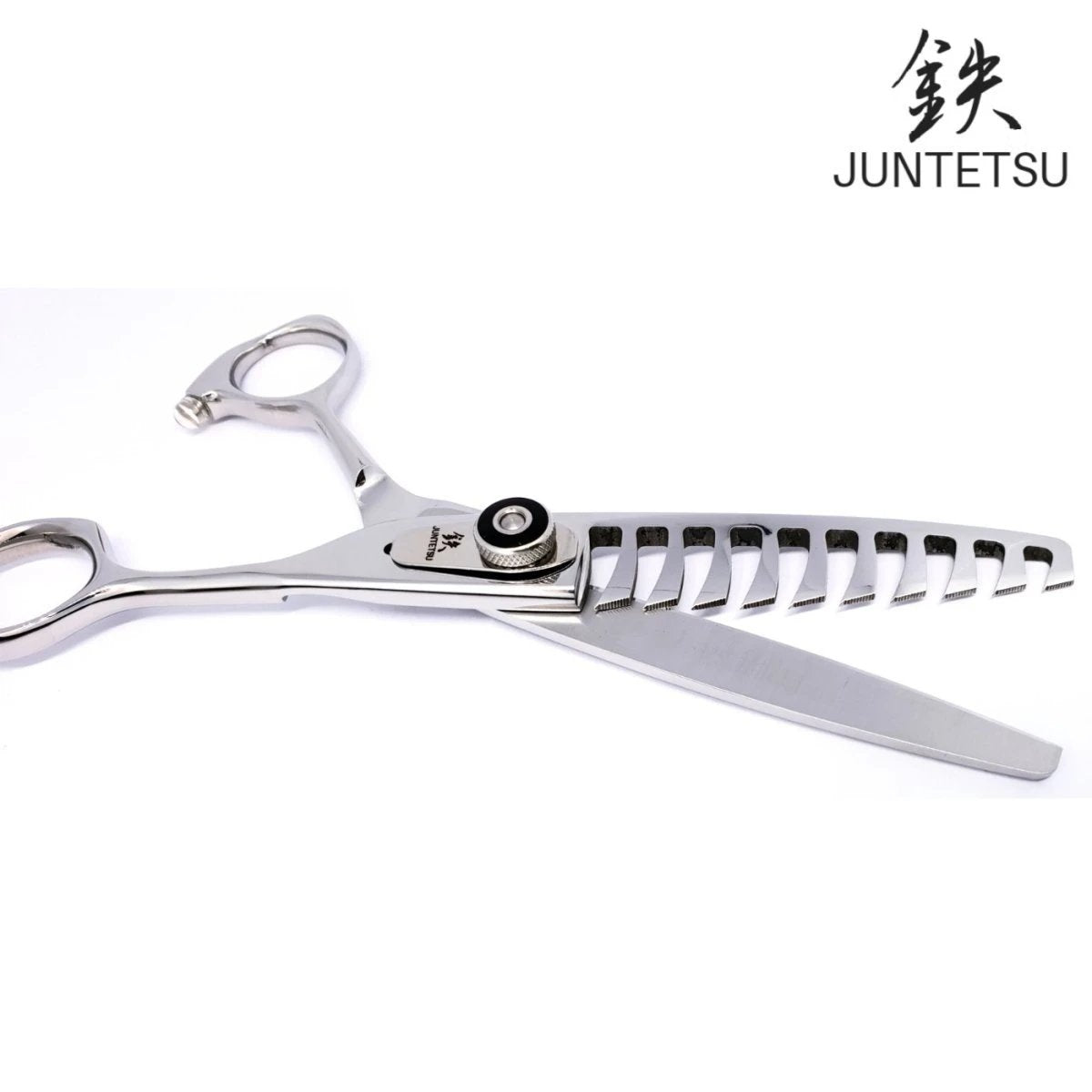 Wide toothed hair thinning shears for professional hairdressing