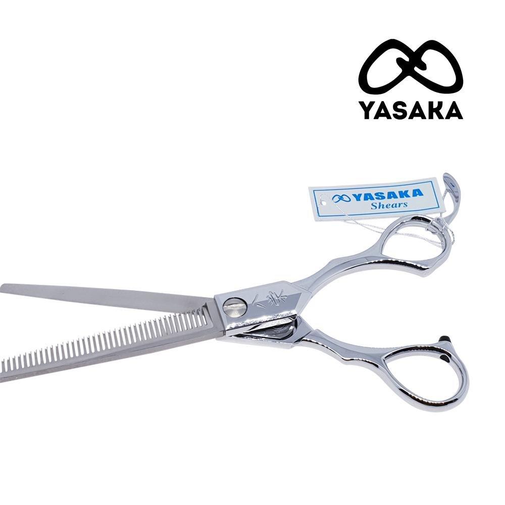 The best Japanese Yasaka Hair thinning shear on a salon counter