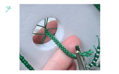 Free Instructions Emerald Kumihimo bracelet 7