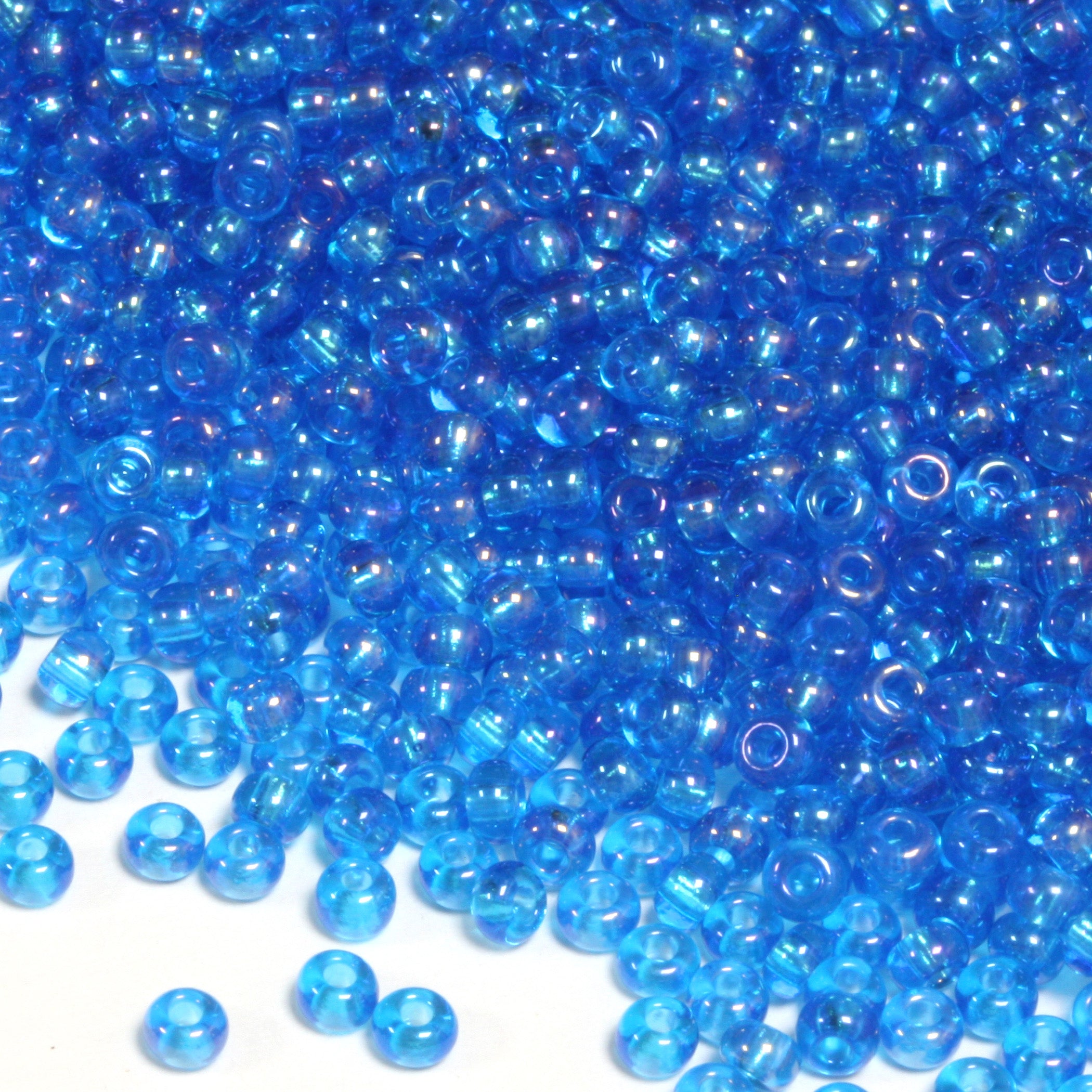 8/0 Seed Beads - Emerald Transparent Rainbow