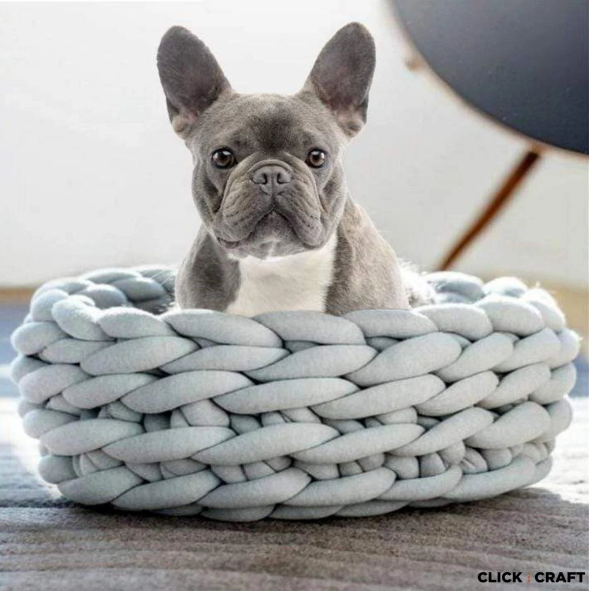 Chunky yarn Dog Bed