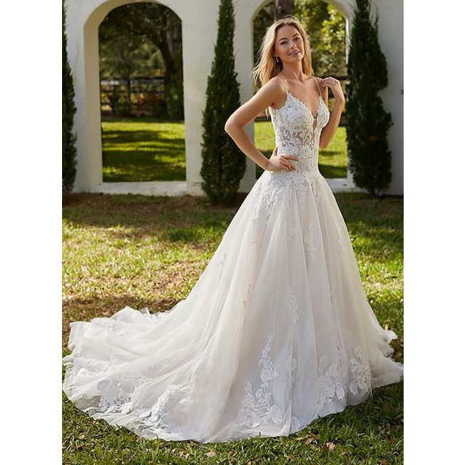 Floral Wedding Dresses: 30 Magical Looks + Faqs | Floral wedding dress,  Ball gowns, Ball dresses