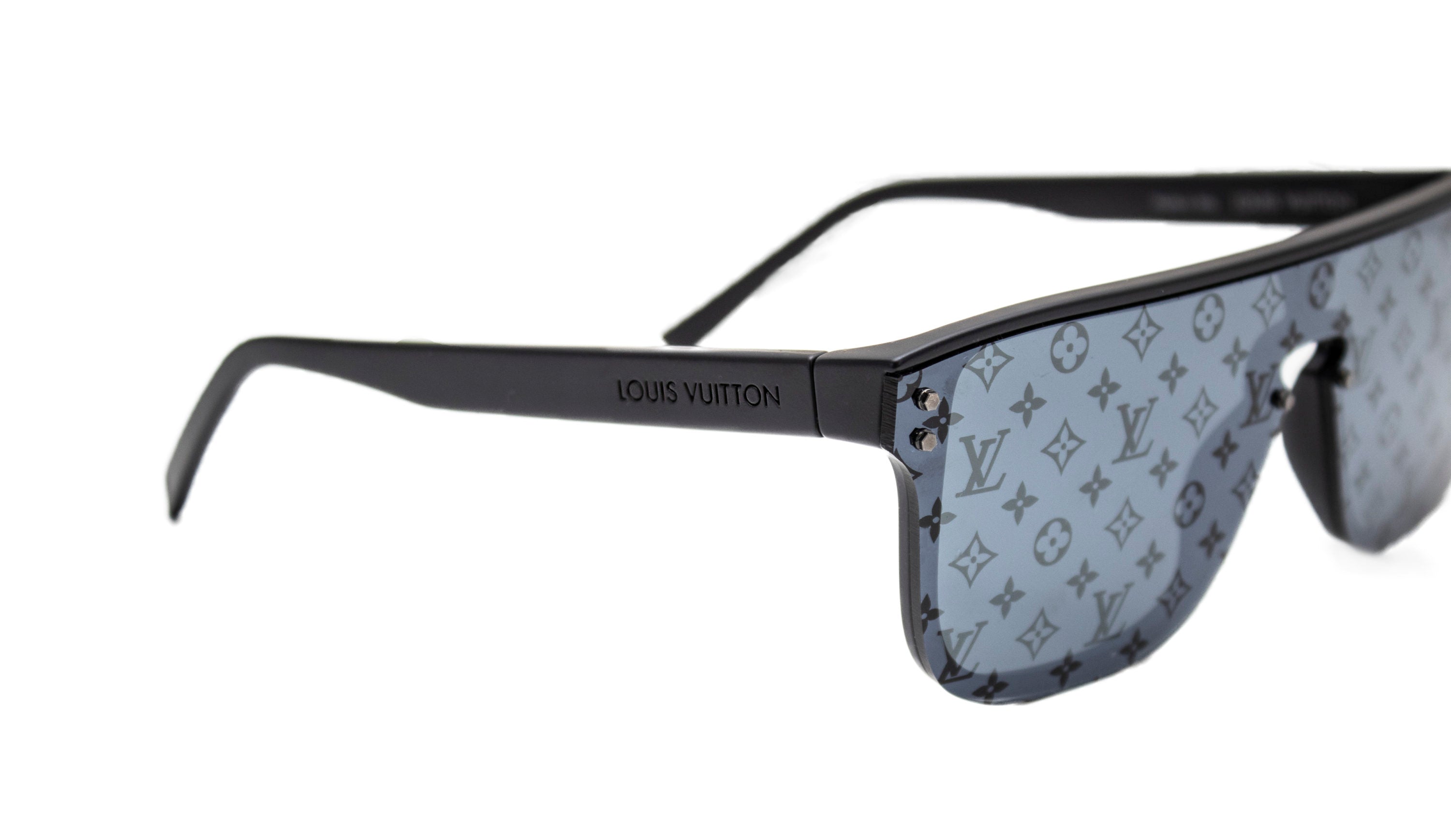LOUIS VUITTON Acetate LV Waimea Square Sunglasses Z1082W Black 558731