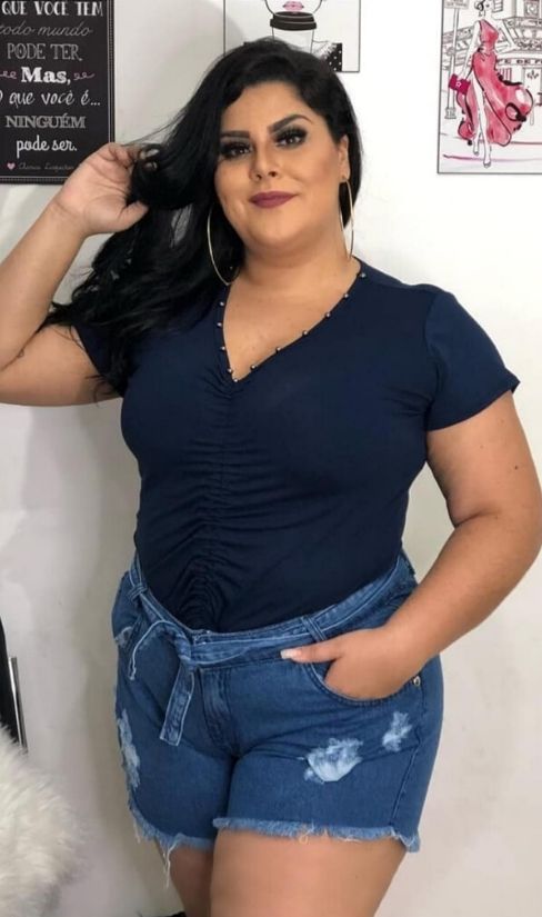 short desfiado plus size