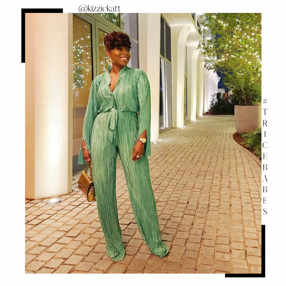 
            
                Load image into Gallery viewer, First-Class Pleated Set (Green) - Trice Boutique
            
        