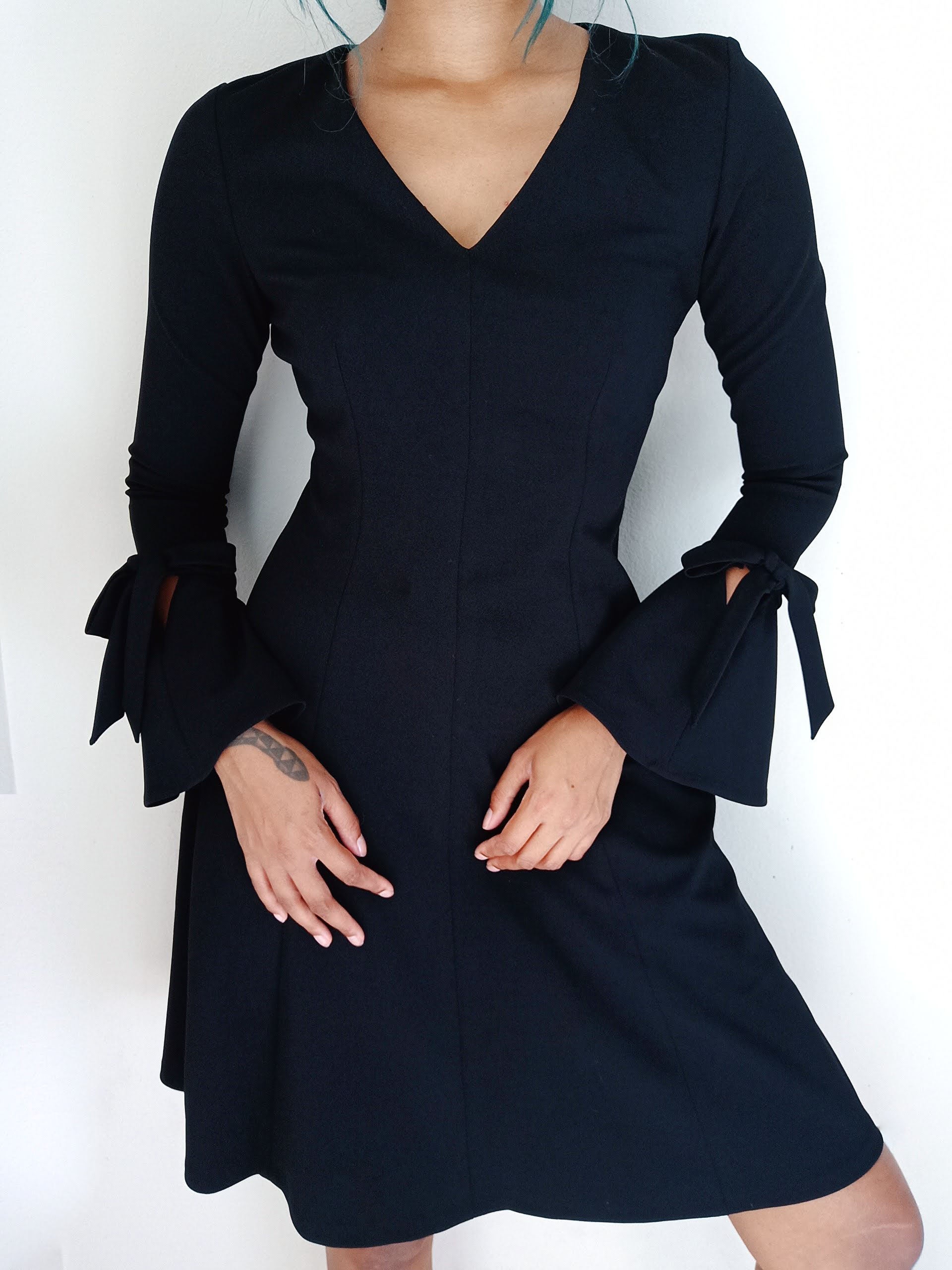 Calvin Klein black bell sleeve dress – Paris California
