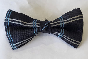 One Varones Boys Check Navy & Blue Bow Tie