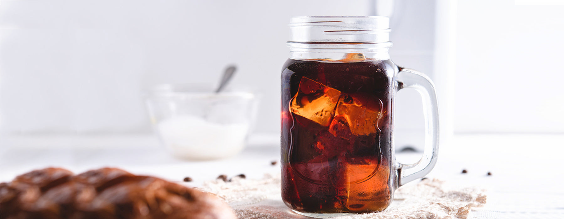 Making cold brew coffee at home