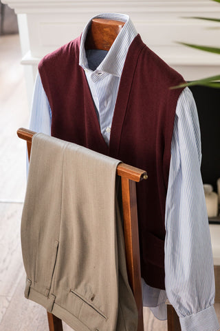 burgundy cashmere sleeveless cardigan the fleece milano