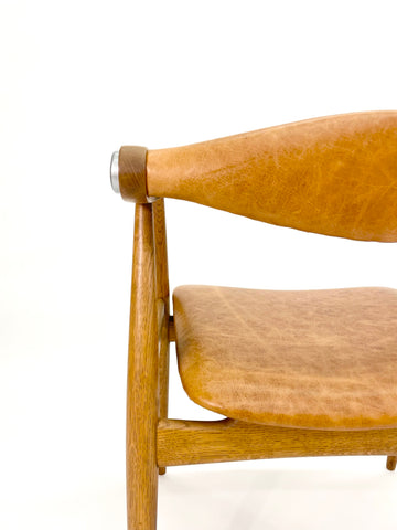 yoke chair details